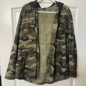 Divided Camouflage Hooded Jacket